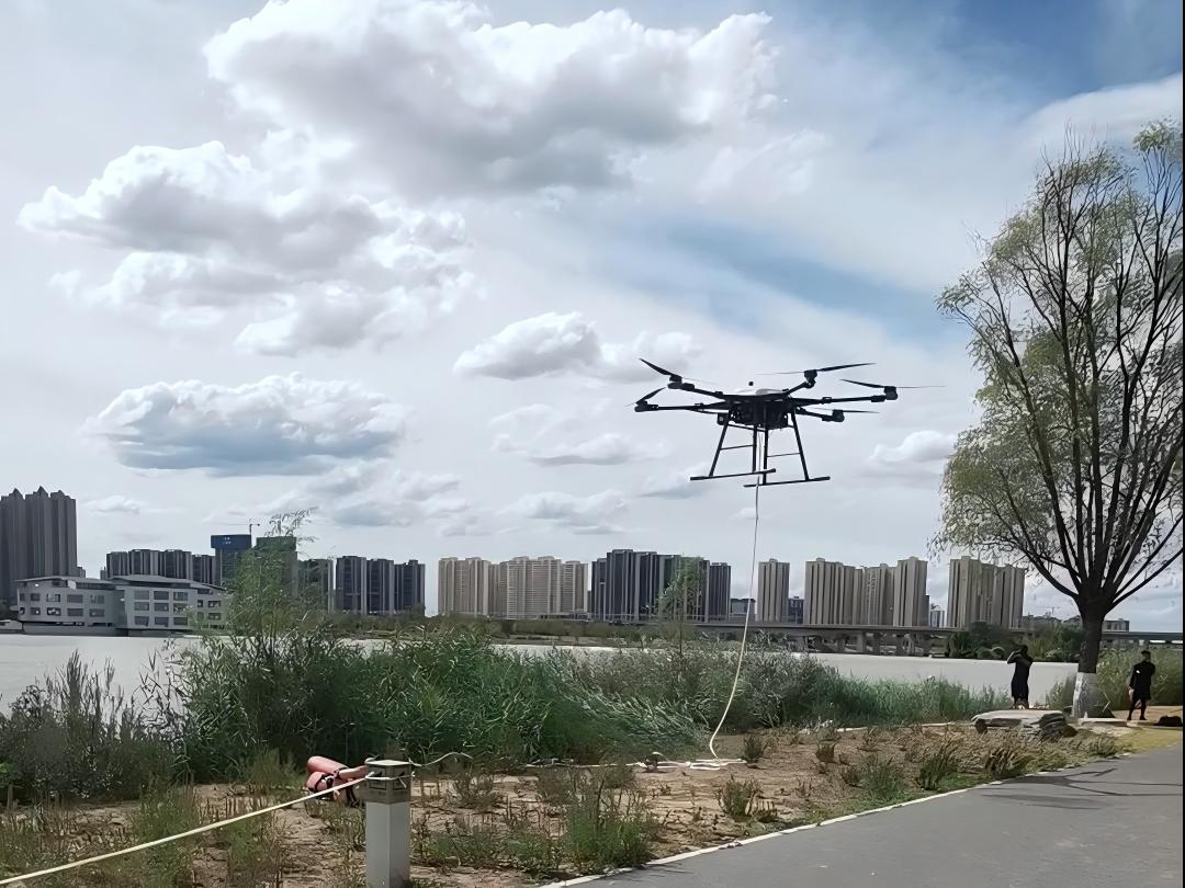 大秦無人機參加西安市防汛救援應(yīng)急演練